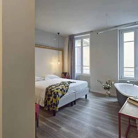 Torino 3*